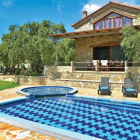 Villa Tireda Keri